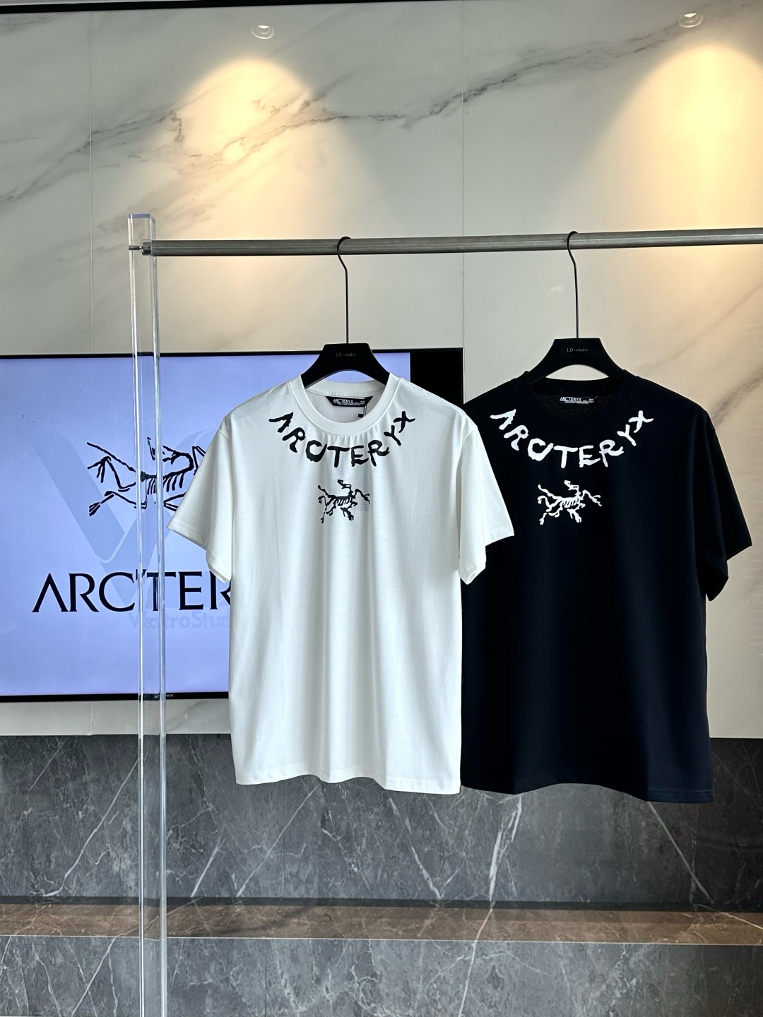 ARCTERYX 아크테릭스 남성 반팔티 N007