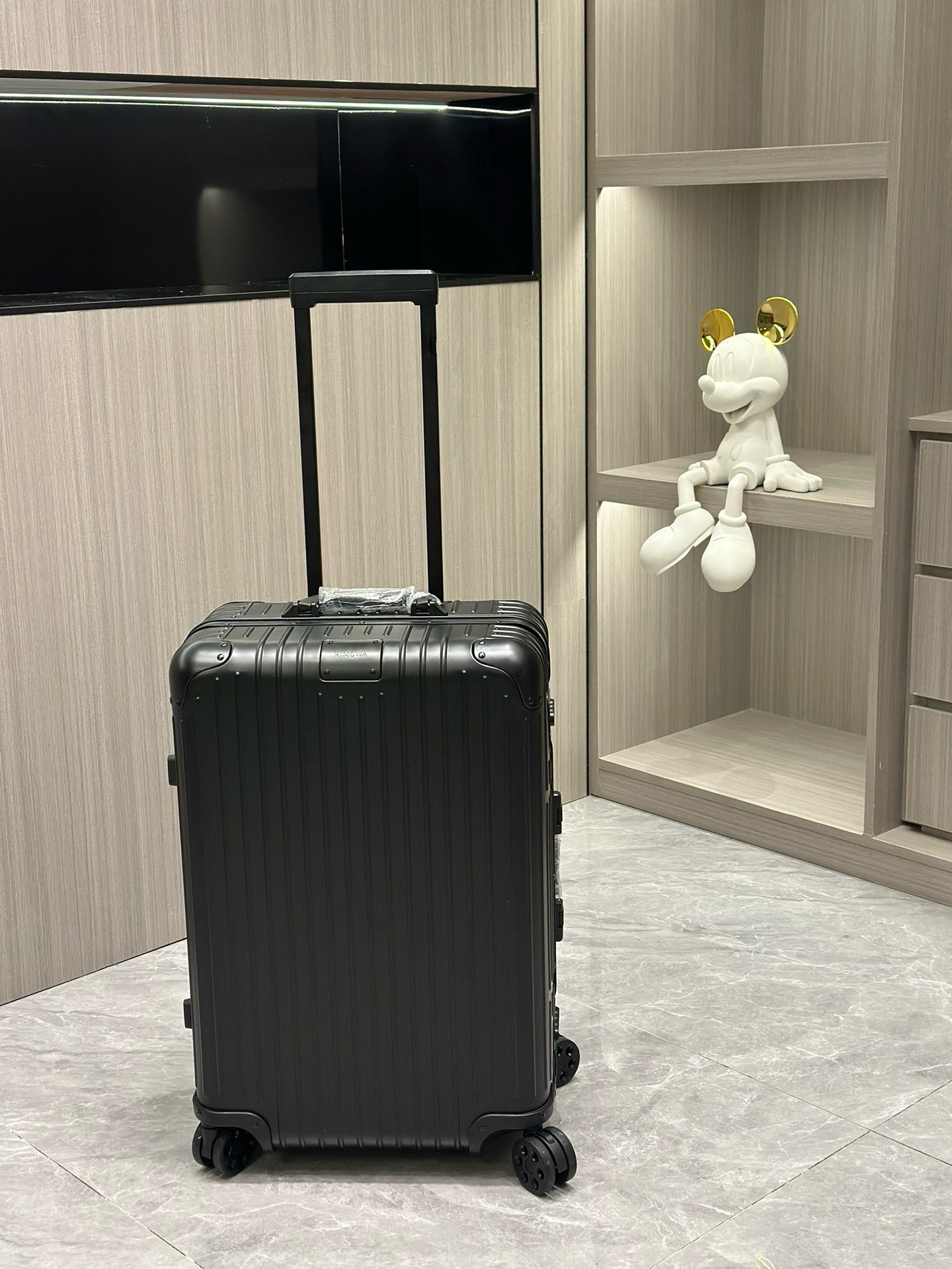 Rimowa 캐리어 90181 블랙