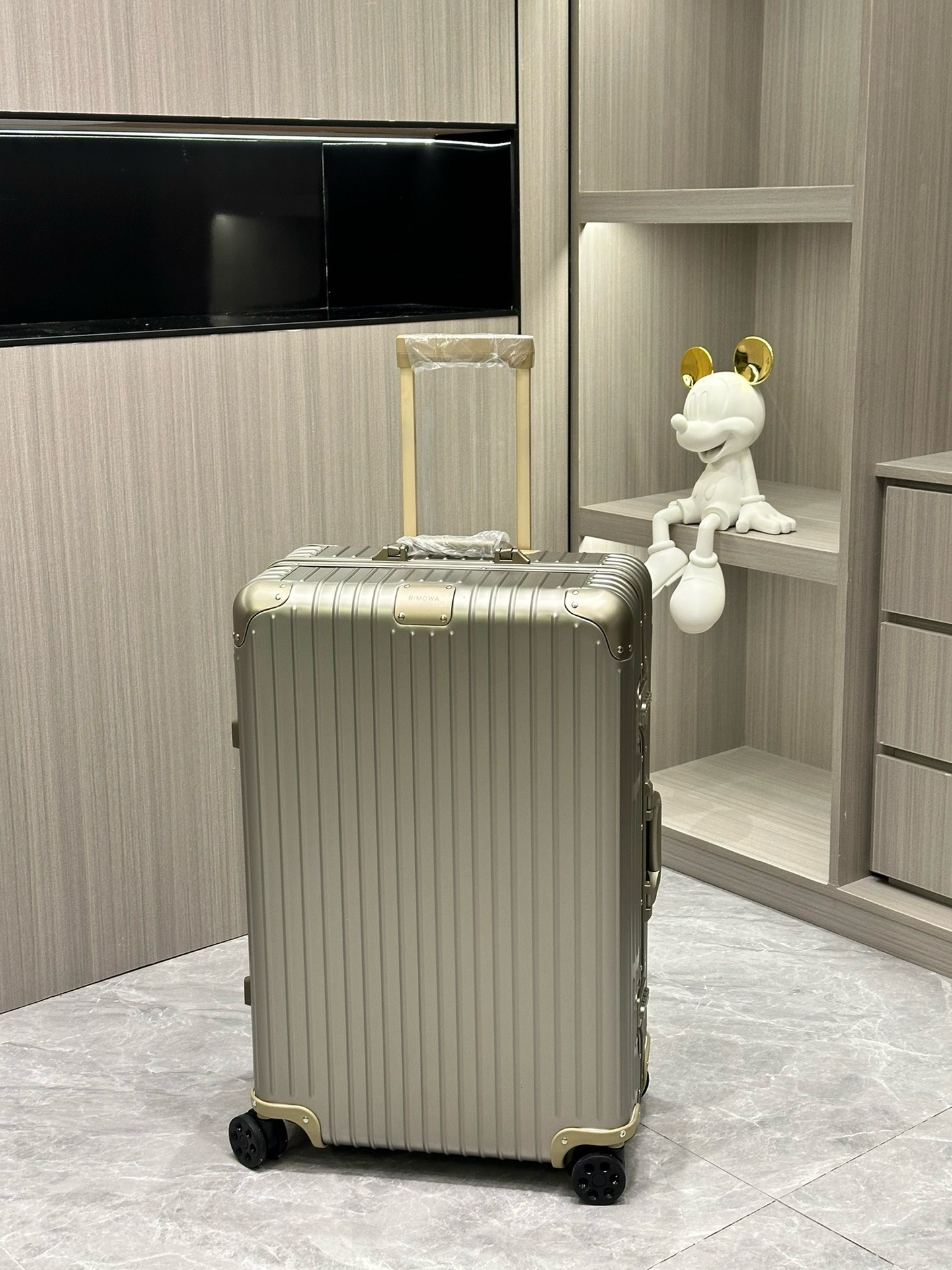 Rimowa 캐리어 901805