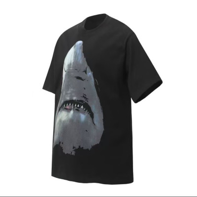 GIVENCHY 지방시 남성 반팔티 31515-47