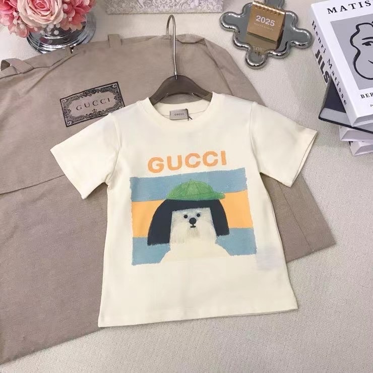 GUCCI 구찌 반팔티 330011