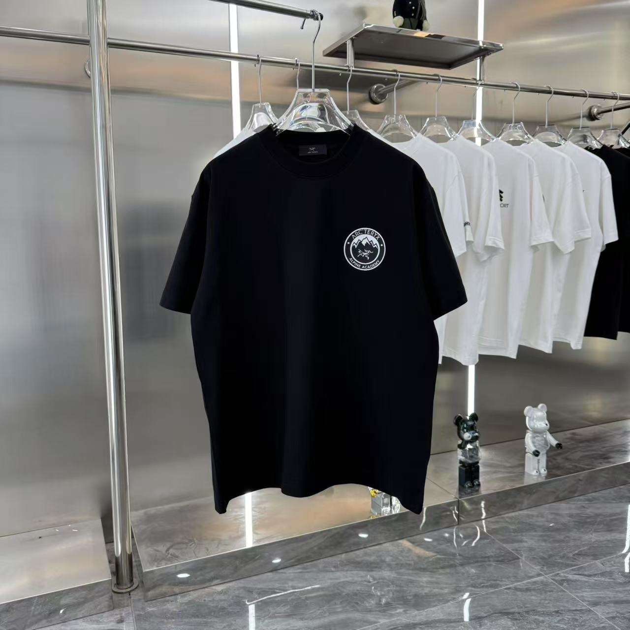 ARCTERYX 반팔티 남성 3230058