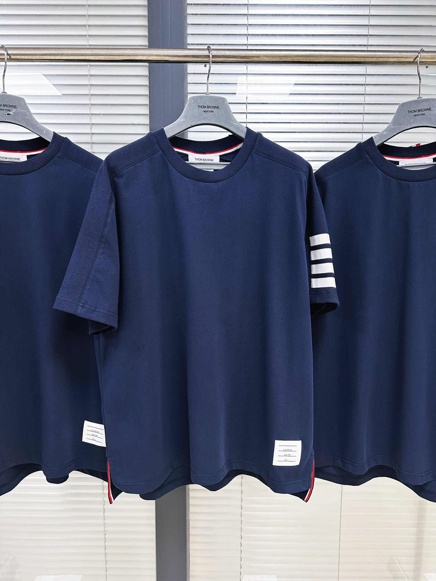 THOM BROWNE 톰브라운 3230021