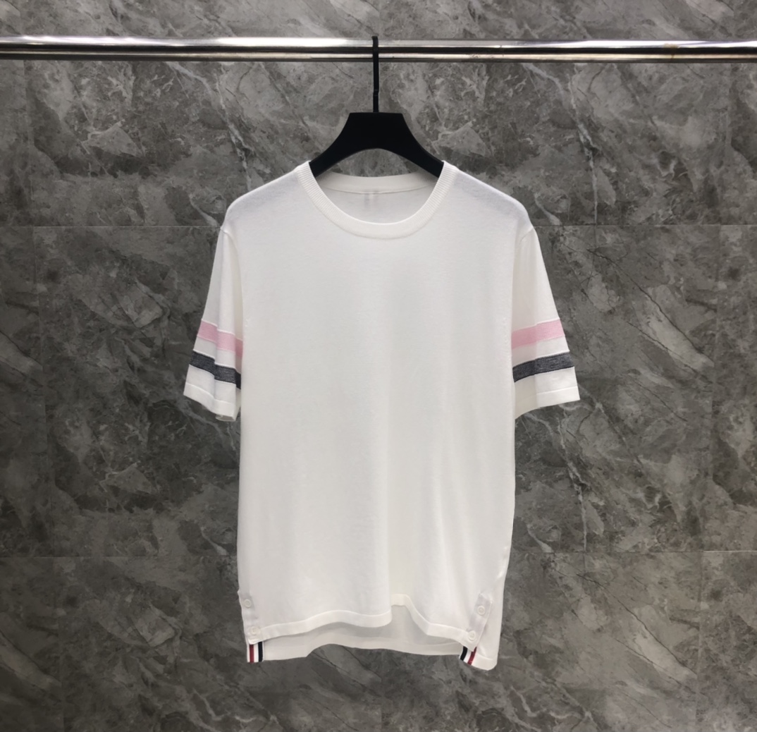 THOM BROWNE 톰브라운 반팔 325009