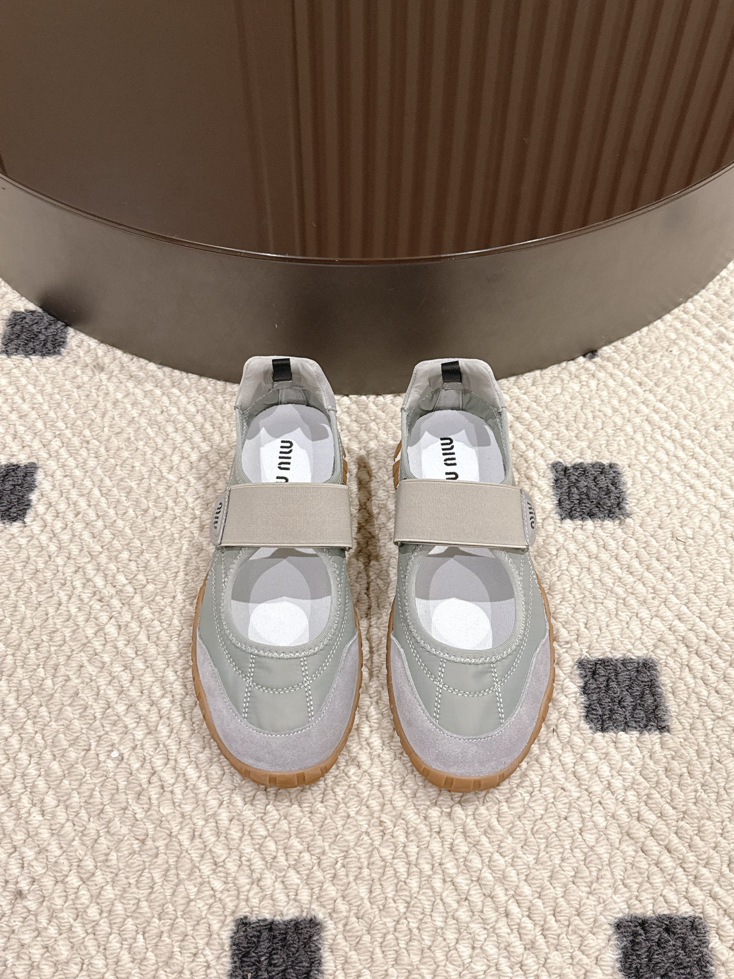 MIUMIU 미우미우 여성 4300055