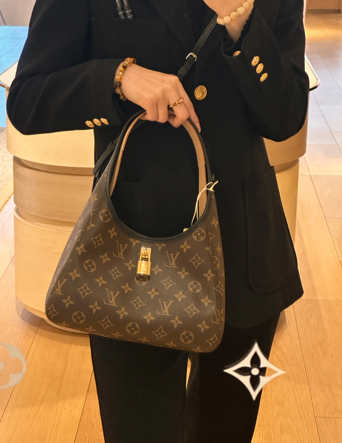 LV 루이비통 M12940