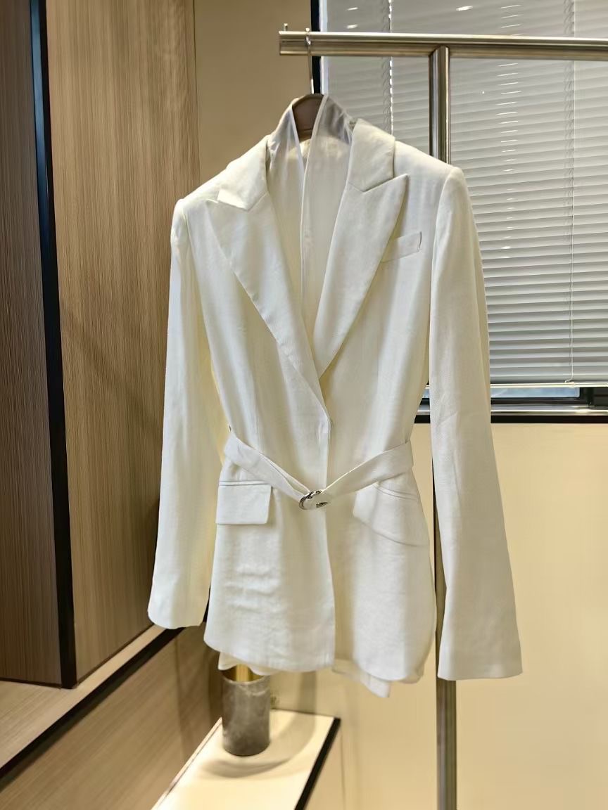 Brunello Cucinelli   0515555