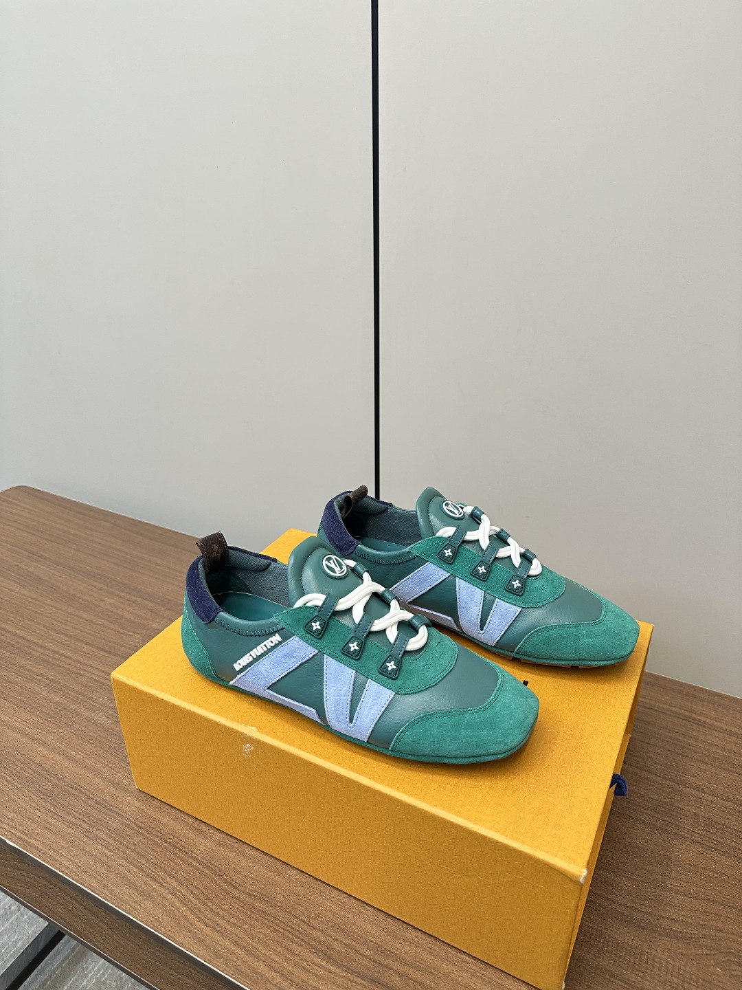 LV 루이비통 53025087