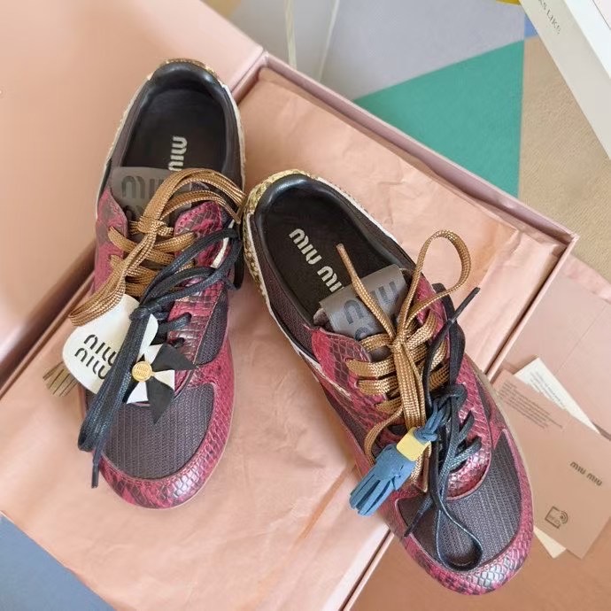 미우미우 남여 530250175