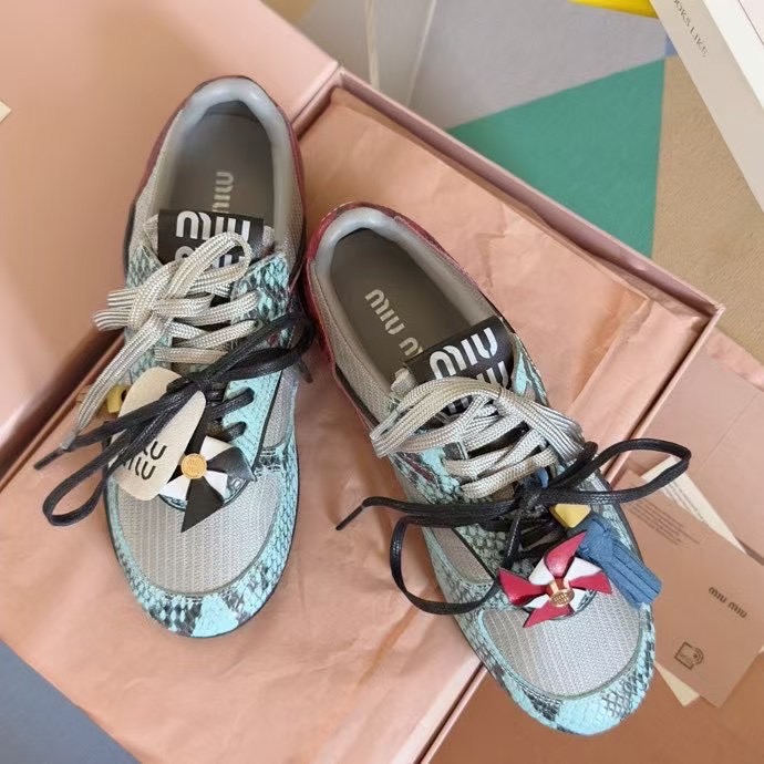 미우미우 남여 530250176