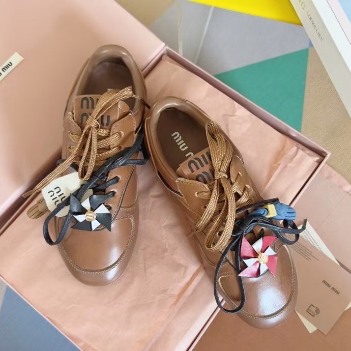 미우미우 남여 530250179